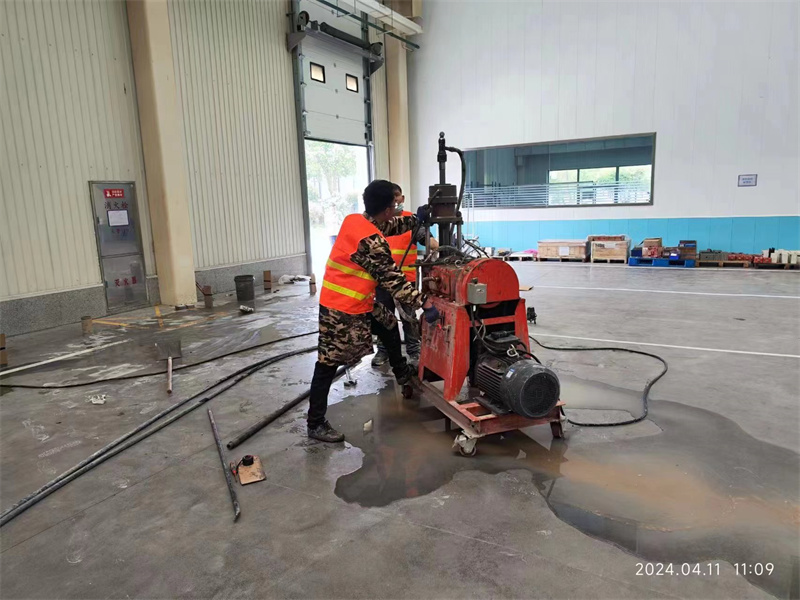 乾安厂房地面下沉塌陷注浆加固施工